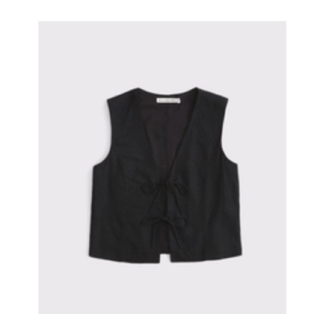 Abercrombie & Fitch Black Tie-Front Blouse